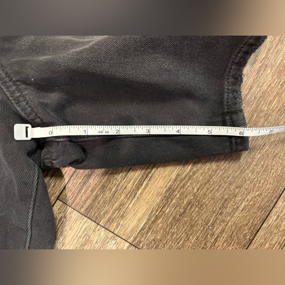 NWT American Eagle Black Bermuda 90s Boyfriend Jean Shorts 16 / 33w - Picture 6 of 6